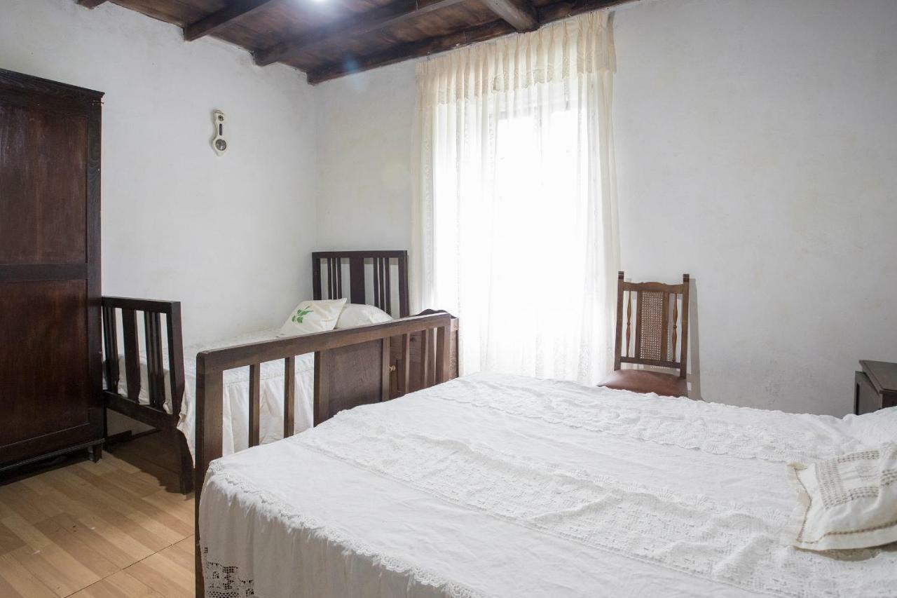 A Fonte Das Bodas Samos Exterior photo